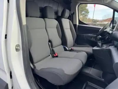 Vendo Peugeot Partner 2019 - 13990 EUR, 150000 km - AUTO.MOTO.pt