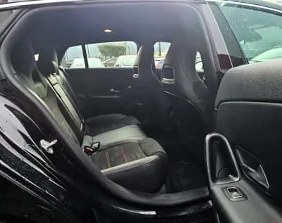 Sell Mercedes-Benz CLA 180 2021 - 28999 EUR, 100000 km - AUTO.MOTO.pt