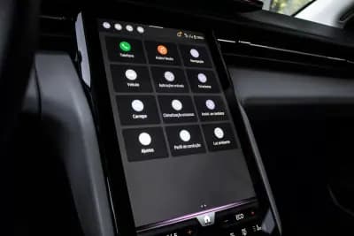 Vendo Ford Explorer 2024 - 39990 EUR, 15628 km - AUTO.MOTO.pt