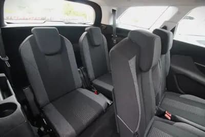 Sell Peugeot 5008 2019 - 16990 EUR, 120000 km - AUTO.MOTO.pt