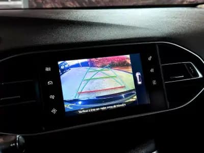 Sell Peugeot 308 SW 2015 - 13500 EUR, 199202 km - AUTO.MOTO.pt