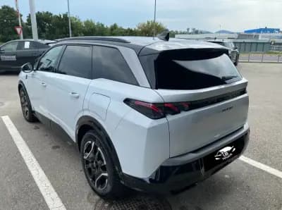 Vendo Peugeot E-5008 2024 - 40000 EUR, 12000 km - AUTO.MOTO.pt