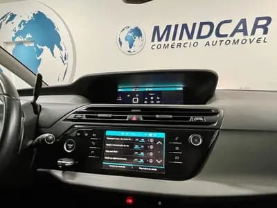 Vendo Citroën C4 Spacetourer 2020 - 24980 EUR, 65900 km - AUTO.MOTO.pt