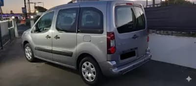 Sell Peugeot Partner 2018 - 15990 EUR, 192857 km - AUTO.MOTO.pt