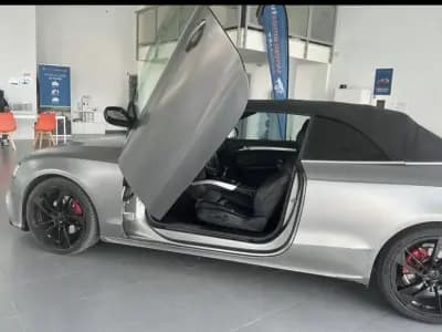 Vendo Audi A5 Cabrio 2009 - 15900 EUR, 171000 km - AUTO.MOTO.pt