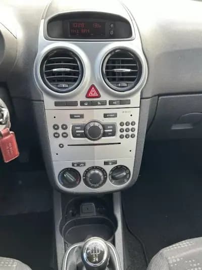 Sell Opel Corsa 2013 - 7990 EUR, 99853 km - AUTO.MOTO.pt