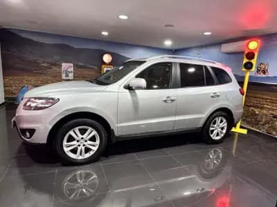 Sell Hyundai Santa Fe 2010 - 9990 EUR, 200100 km - AUTO.MOTO.pt