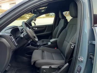 Sell Volvo XC 40 2022 - 27990 EUR, 76000 km - AUTO.MOTO.pt