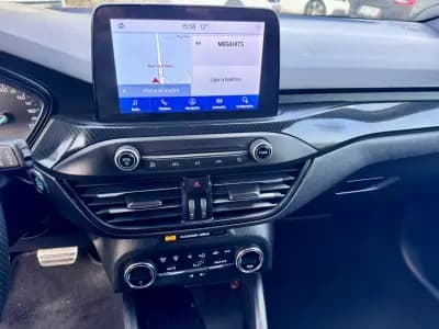 Vendo Ford Focus 2019 - 13900 EUR, 129500 km - AUTO.MOTO.pt