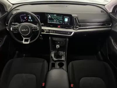 Vendo Kia Sportage 2022 - 23990 EUR, 38151 km - AUTO.MOTO.pt