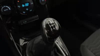 Sell Ford Fiesta 2015 - 8990 EUR, 144693 km - AUTO.MOTO.pt