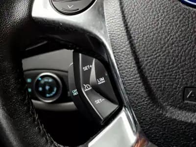 Vendo Ford Transit Connect 2019 - 13750 EUR, 121000 km - AUTO.MOTO.pt