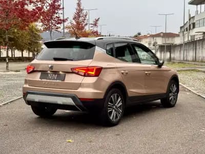 Sell SEAT Arona 2018 - 18500 EUR, 136000 km - AUTO.MOTO.pt
