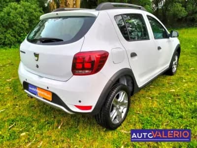 Vendo Dacia Sandero 2019 - 11950 EUR, 52000 km - AUTO.MOTO.pt