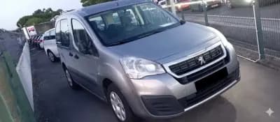 Sell Peugeot Partner 2018 - 15990 EUR, 192857 km - AUTO.MOTO.pt