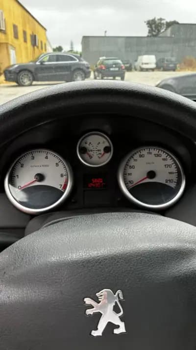 Vendo Peugeot 207 2008 - 6450 EUR, 124301 km - AUTO.MOTO.pt
