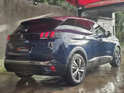 Vendo Peugeot 3008 2020 - 18999 EUR, 72900 km - AUTO.MOTO.pt