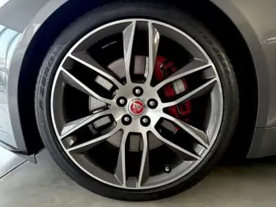 Vendo Jaguar F-Type 2018 - 46000 EUR, 64200 km - AUTO.MOTO.pt