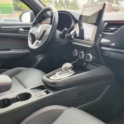 Sell Renault Arkana 2022 - 33490 EUR, 20820 km - AUTO.MOTO.pt