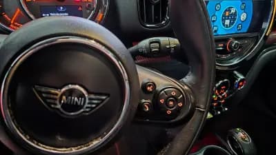 Sell MINI Countryman 2018 - 21550 EUR, 127363 km - AUTO.MOTO.pt