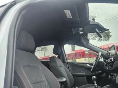 Vendo Ford Kuga 2022 - 18800 EUR, 129800 km - AUTO.MOTO.pt