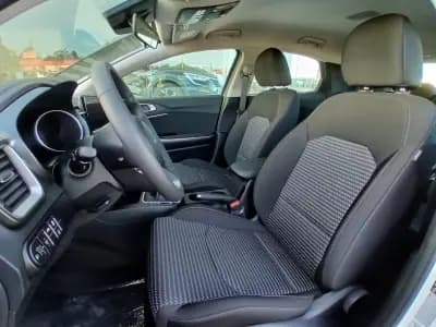 Sell Kia XCeed 2025 - 22950 EUR, 9 km - AUTO.MOTO.pt