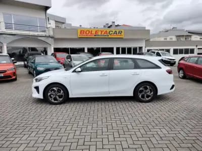 Vendo Kia Ceed SW 2020 - 15500 EUR, 58500 km - AUTO.MOTO.pt