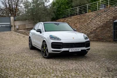 Vendo Porsche Cayenne Coupé 2022 - 108000 EUR, 92000 km - AUTO.MOTO.pt