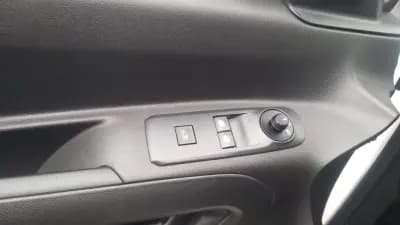 Vendo Peugeot Partner 2021 - 14750 EUR, 120590 km - AUTO.MOTO.pt