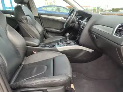 Vendo Audi A4 Avant 2010 - 9500 EUR, 292000 km - AUTO.MOTO.pt