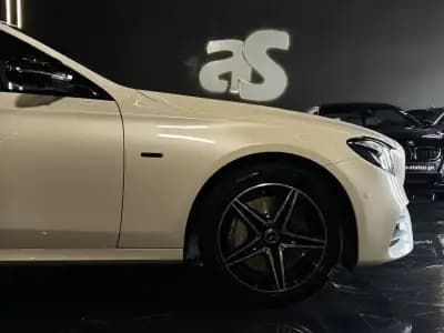 Sell Mercedes-Benz E 300 2019 - 33490 EUR, 105000 km - AUTO.MOTO.pt
