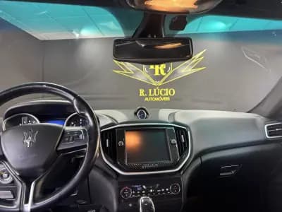 Sell Maserati Ghibli 2014 - 31000 EUR, 226000 km - AUTO.MOTO.pt
