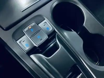 Sell Hyundai Kauai 2021 - 20900 EUR, 73000 km - AUTO.MOTO.pt