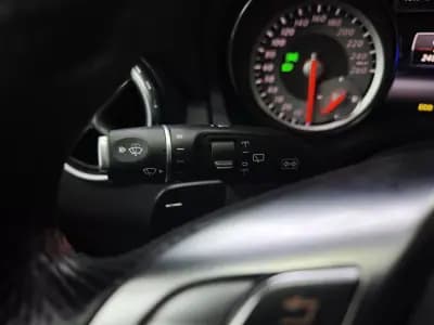 Vendo Mercedes-Benz GLA 200 2014 - 22950 EUR, 245585 km - AUTO.MOTO.pt