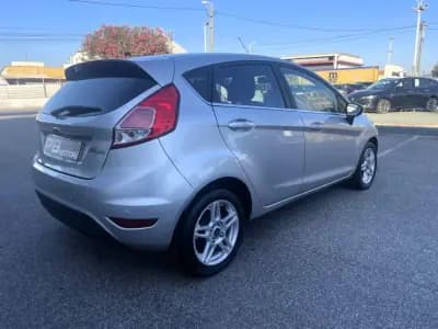 Sell Ford Fiesta 2015 - 11250 EUR, 114547 km - AUTO.MOTO.pt