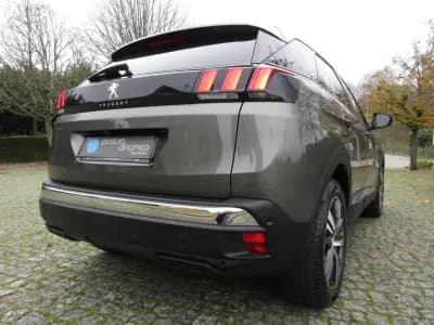 Sell Peugeot 3008 2017 - 18990 EUR, 151000 km - AUTO.MOTO.pt