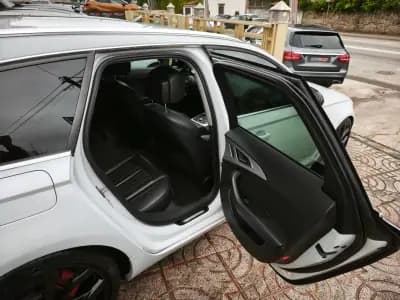 Sell Audi A6 Avant 2012 - 21500 EUR, 246000 km - AUTO.MOTO.pt