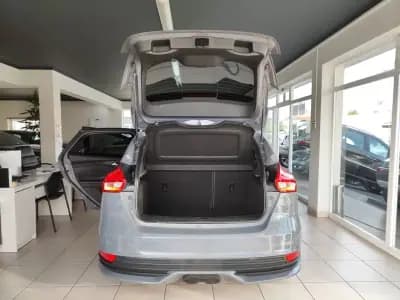 Vendo Ford Focus 2015 - 20500 EUR, 125550 km - AUTO.MOTO.pt