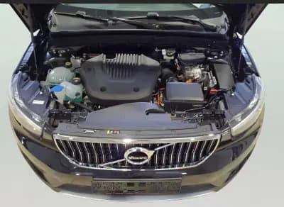 Vendo Volvo XC 40 2022 - 34500 EUR, 27891 km - AUTO.MOTO.pt