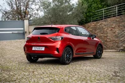 Vendo Renault Clio 2025 - 17900 EUR, 6300 km - AUTO.MOTO.pt