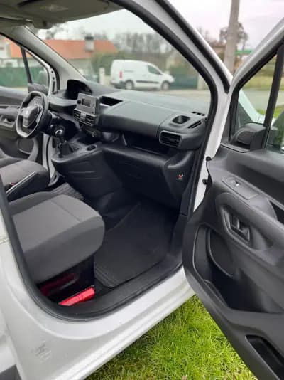 Sell Peugeot Partner 2020 - 13900 EUR, 63682 km - AUTO.MOTO.pt