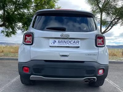 Vendo Jeep Renegade 2018 - 18980 EUR, 112000 km - AUTO.MOTO.pt
