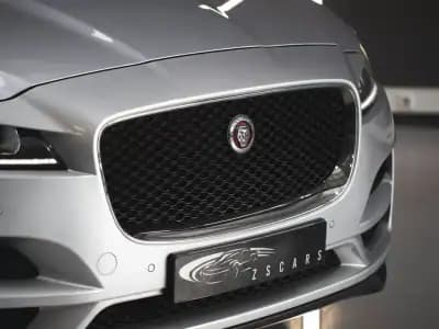 Sell Jaguar F-Pace 2017 - 23990 EUR, 91000 km - AUTO.MOTO.pt