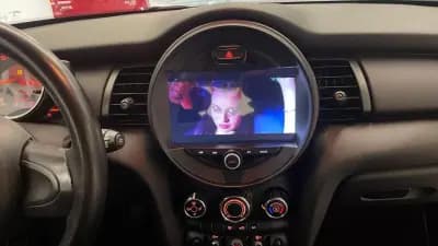 Vendo MINI One 2014 - 10990 EUR, 229990 km - AUTO.MOTO.pt