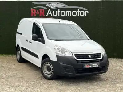 Sell Peugeot Partner 1.6 BlueHdi 3 Lug 2018 - 9800 EUR, 200000 km - AUTO.MOTO.pt