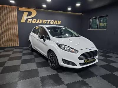 Sell Ford Fiesta 2015 - 10750 EUR, 165000 km - AUTO.MOTO.pt