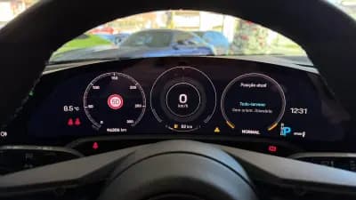 Vendo Porsche Taycan 2020 - 72000 EUR, 96306 km - AUTO.MOTO.pt