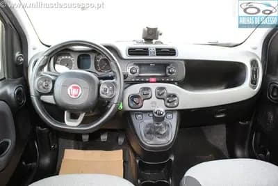 Vendo Fiat Panda 2017 - 7950 EUR, 92000 km - AUTO.MOTO.pt