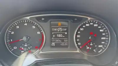 Sell Audi A1 Sportback 2013 - 10800 EUR, 171383 km - AUTO.MOTO.pt