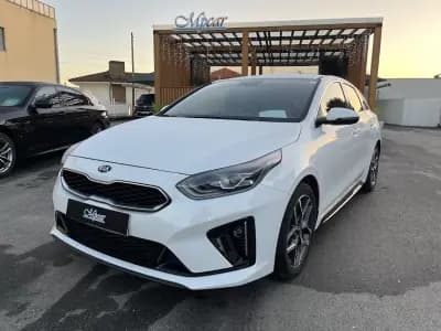 Vendo Kia ProCeed 2022 - 19450 EUR, 92000 km - AUTO.MOTO.pt